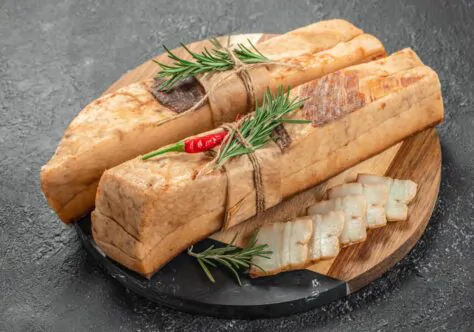 Продукт із сала. Сало копчене українське